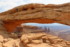Bekende stenen boog in Canyonlands