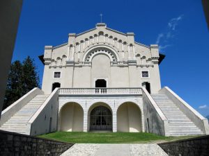 Binnenplein Santuario di Montecastello