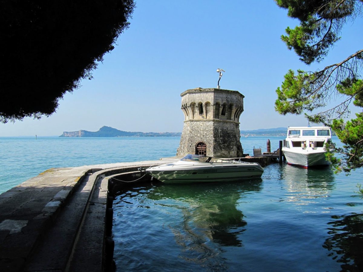 Boot naar Isola del Garda