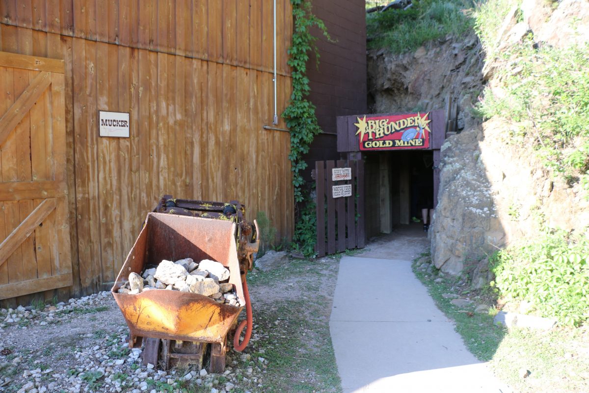 Ingang Big Thunder Gold Mine