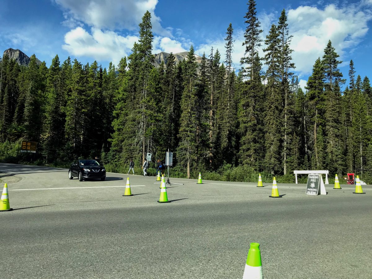 Waar parkeren Lake Moraine Alberta