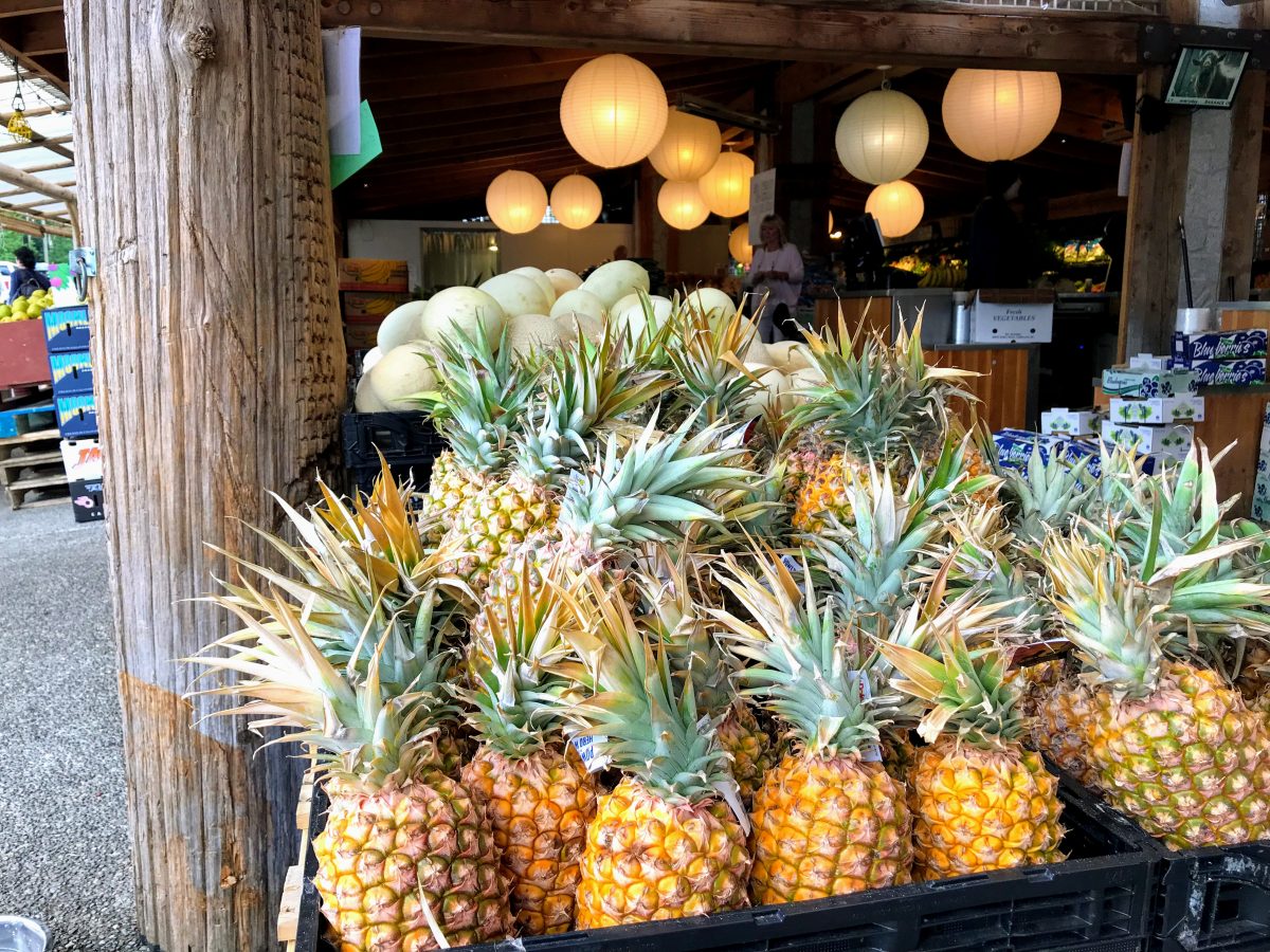 Old Country Market Greenery