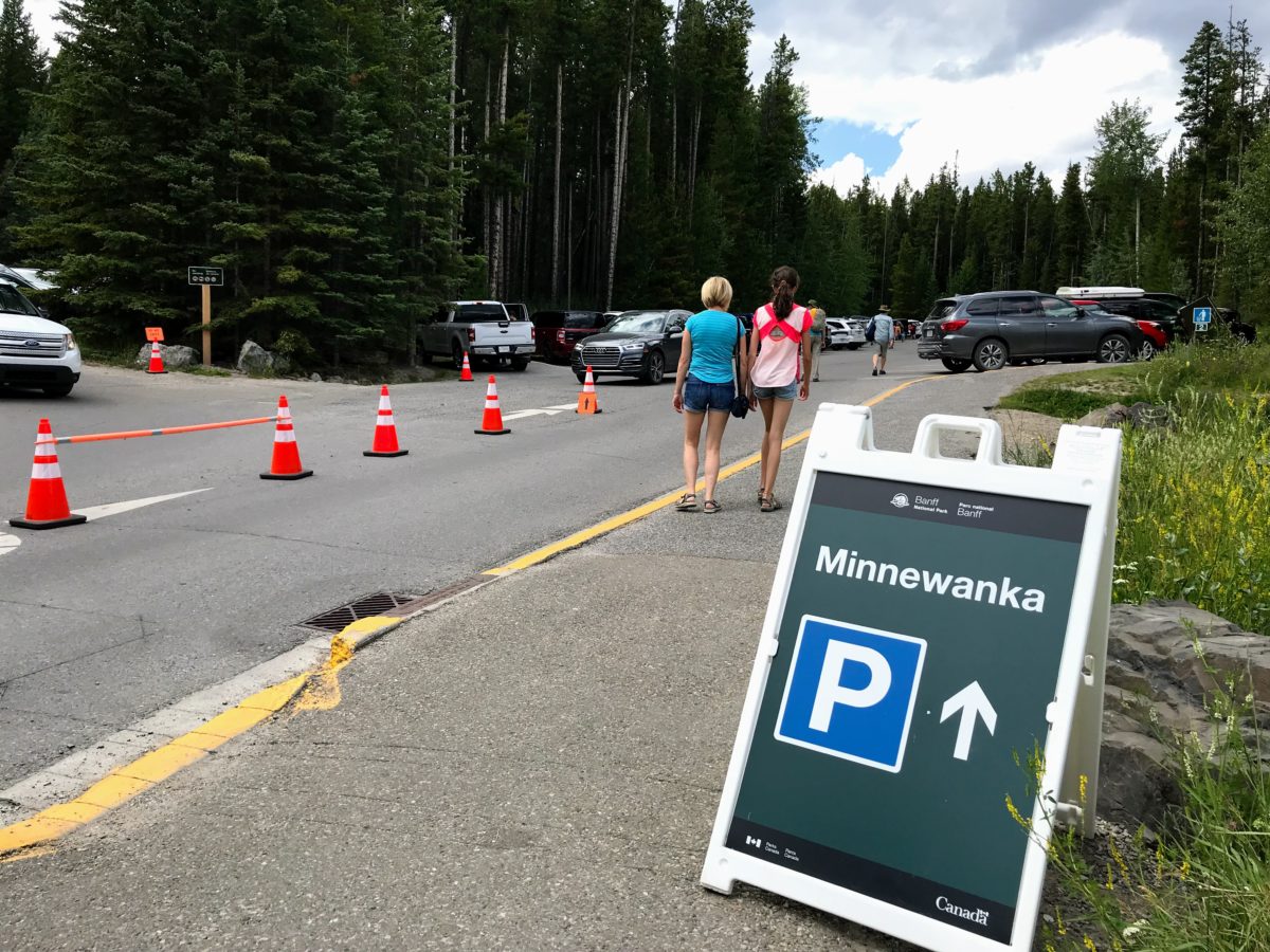 Parking Lake Minnewanka